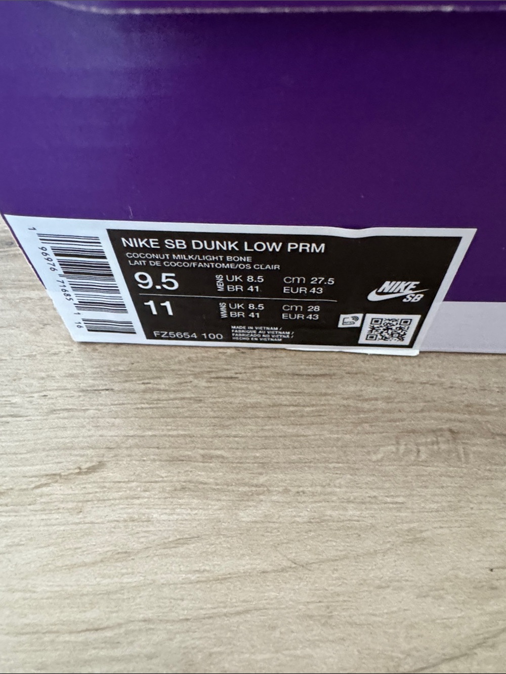 Nike SB Dunk Low PRM 9 1/2 in coconut milk/bone - Picture 2 of 8